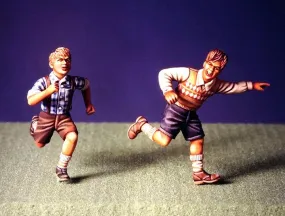 1/35 Scale resin model kit Running Child (2Fig.s)