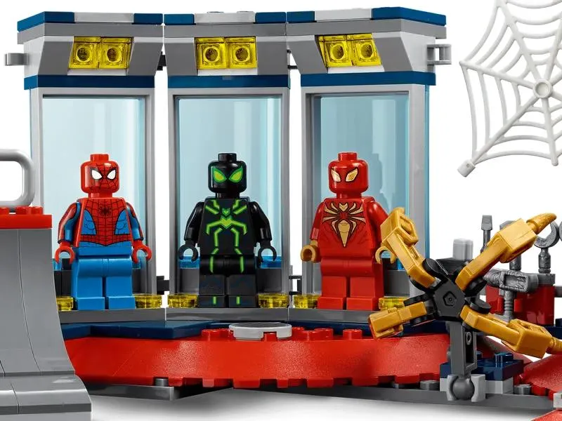 76175 Attack on the Spider Lair