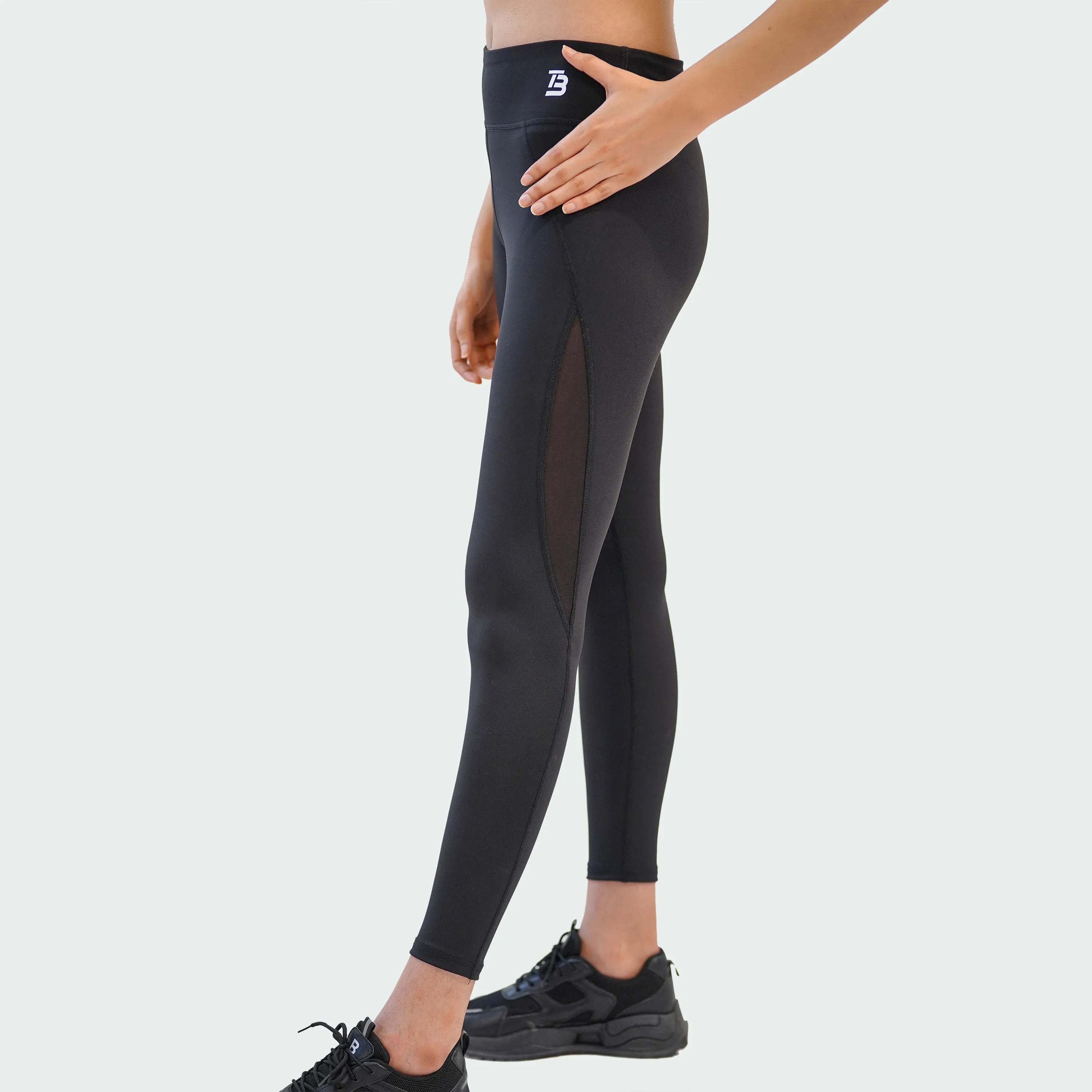 Serve Yoga Set - Black